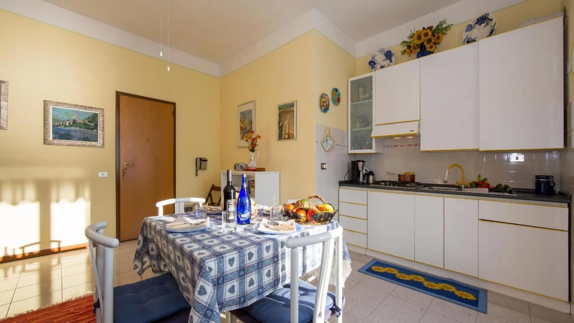 Bella Varenna Apartment 0*,  Italy